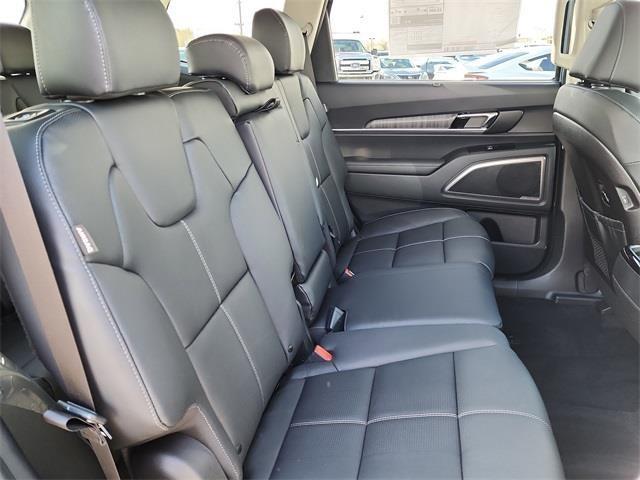 new 2025 Kia Telluride car, priced at $40,120