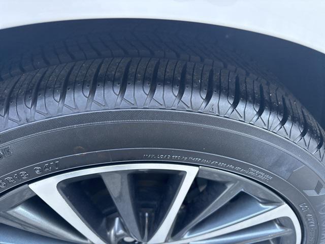 used 2024 Lexus ES 300h car, priced at $46,895