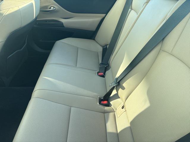 used 2021 Lexus ES 250 car, priced at $31,995