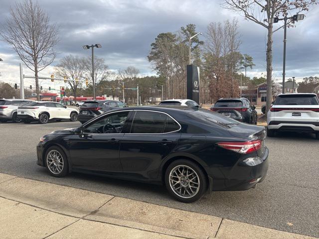 used 2020 Toyota Camry Hybrid car, priced at $26,995