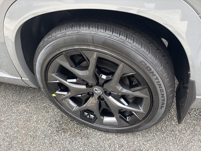 new 2026 Lexus TX 500h car, priced at $75,263