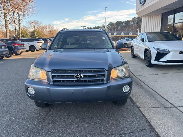used 2003 Toyota Highlander car, priced at $9,895