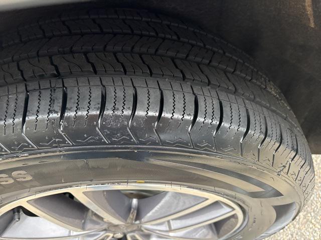 used 2019 Jeep Grand Cherokee car, priced at $14,995