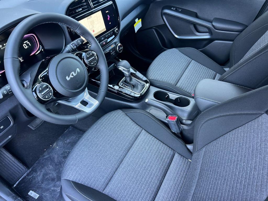 new 2025 Kia Soul car, priced at $26,915