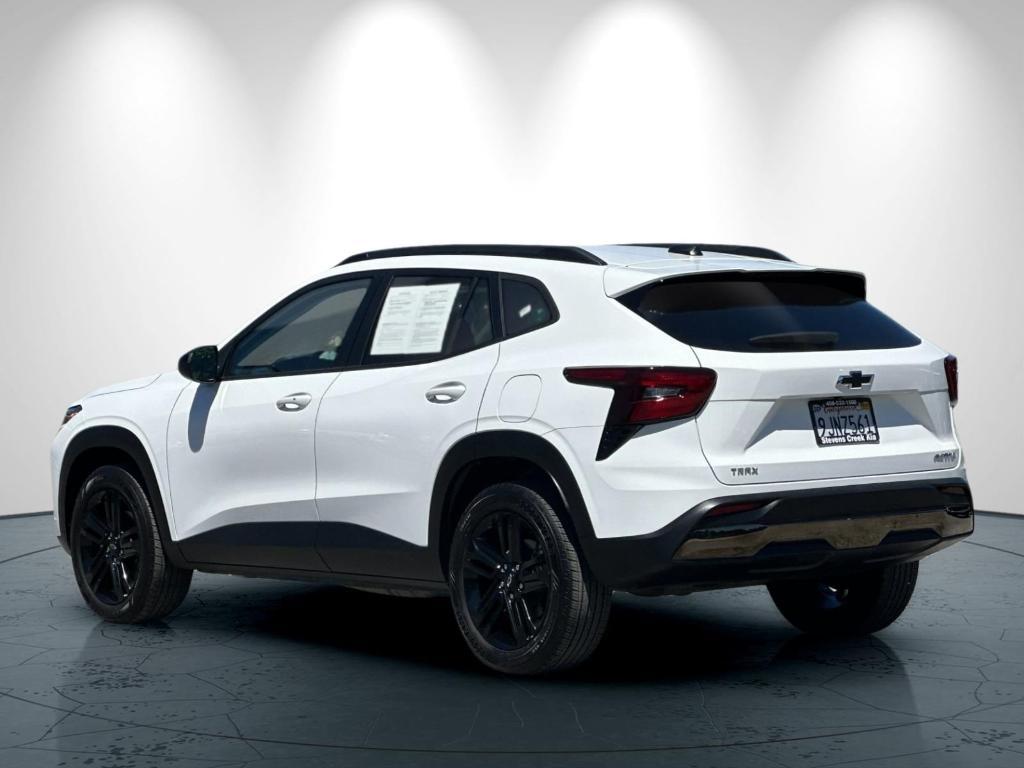 used 2024 Chevrolet Trax car, priced at $20,777