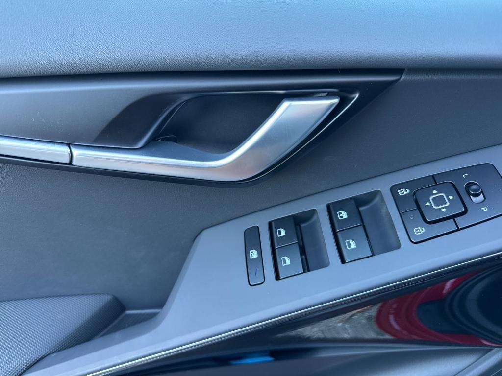 new 2025 Kia Niro EV car, priced at $43,100