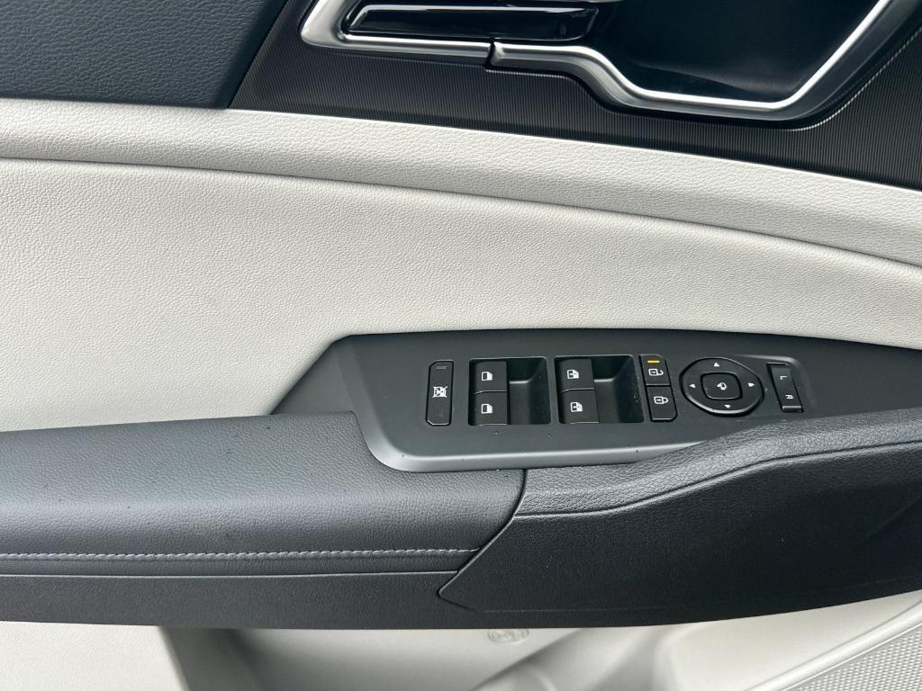 new 2026 Kia Sportage Hybrid car, priced at $42,770