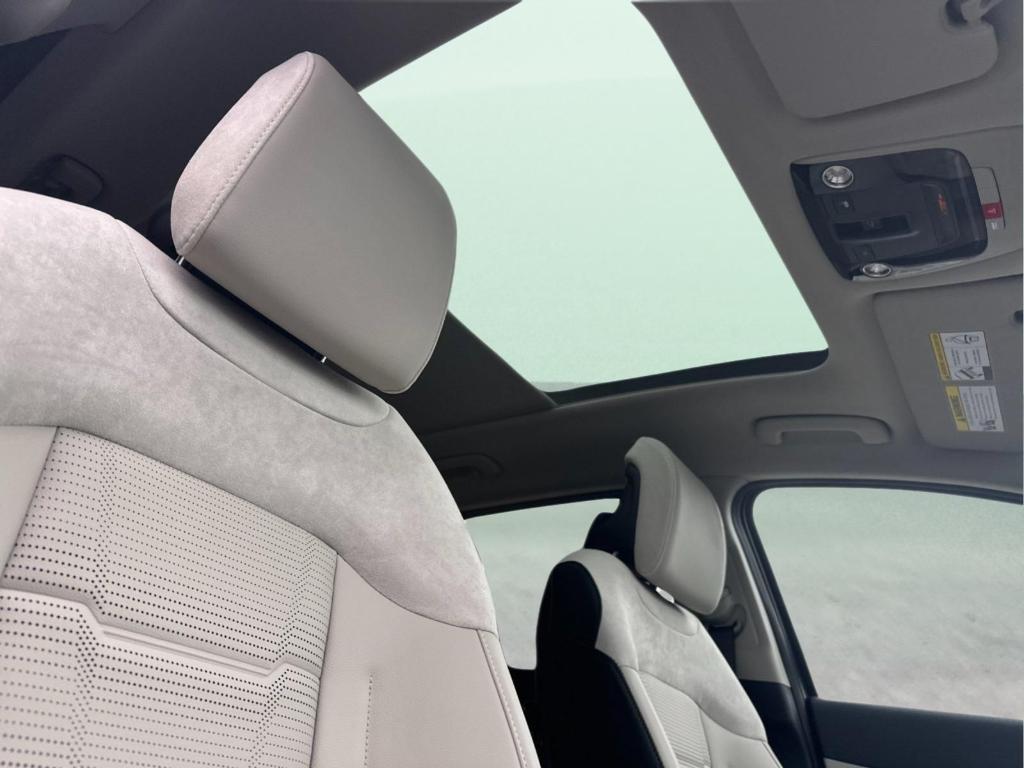 new 2026 Kia Sportage Hybrid car, priced at $42,770