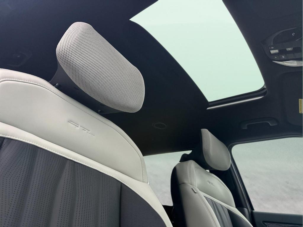 new 2026 Kia EV9 car, priced at $74,875