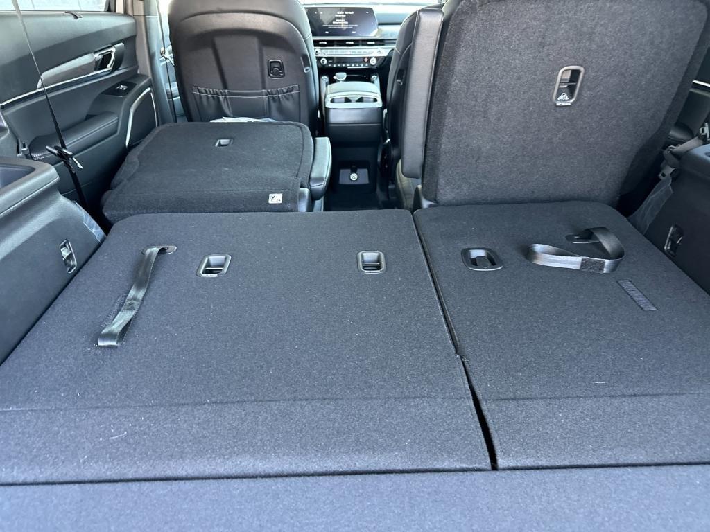 new 2025 Kia Telluride car, priced at $49,595