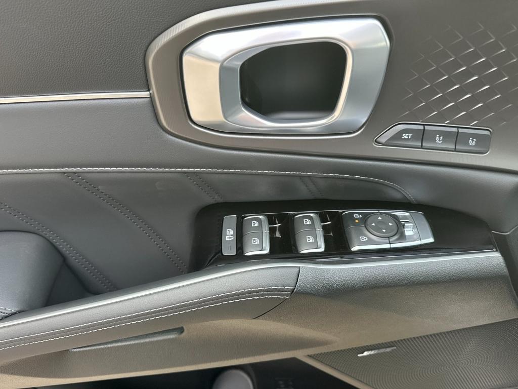 new 2026 Kia Sorento Hybrid car, priced at $49,365