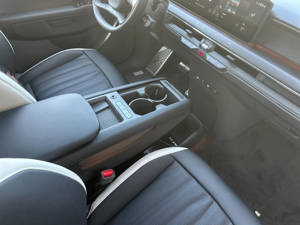 new 2026 Kia EV9 car, priced at $76,640