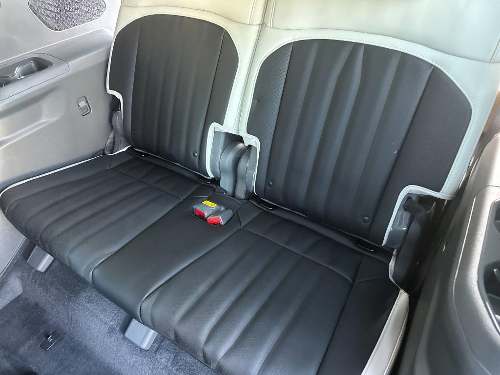 new 2026 Kia EV9 car, priced at $76,640