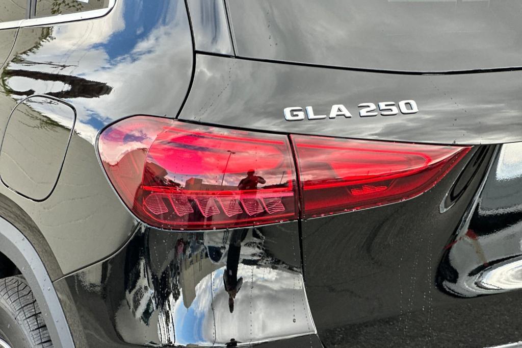 new 2026 Mercedes-Benz GLA 250 car, priced at $47,515