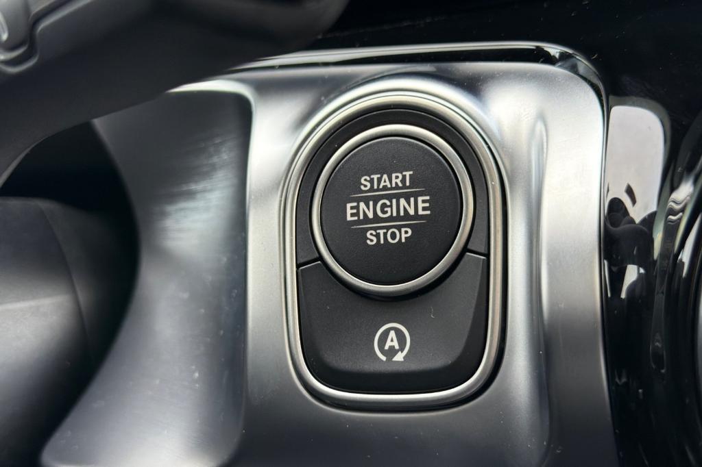 new 2026 Mercedes-Benz GLB 250 car, priced at $47,690