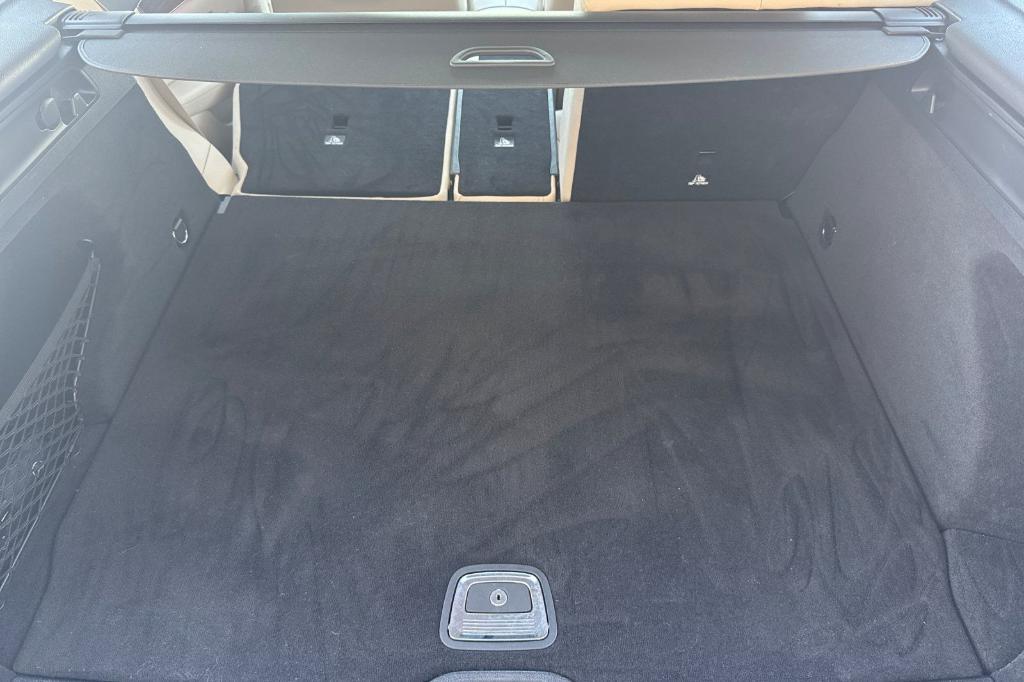 used 2020 Mercedes-Benz GLC 300 car, priced at $23,900