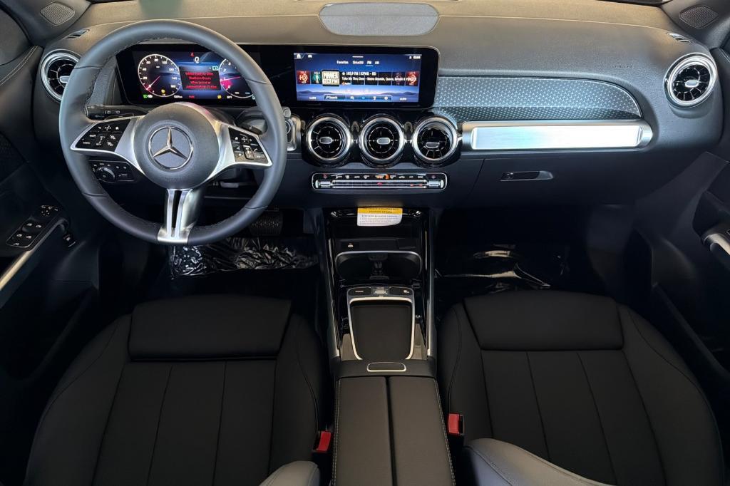 new 2026 Mercedes-Benz GLB 250 car, priced at $47,140