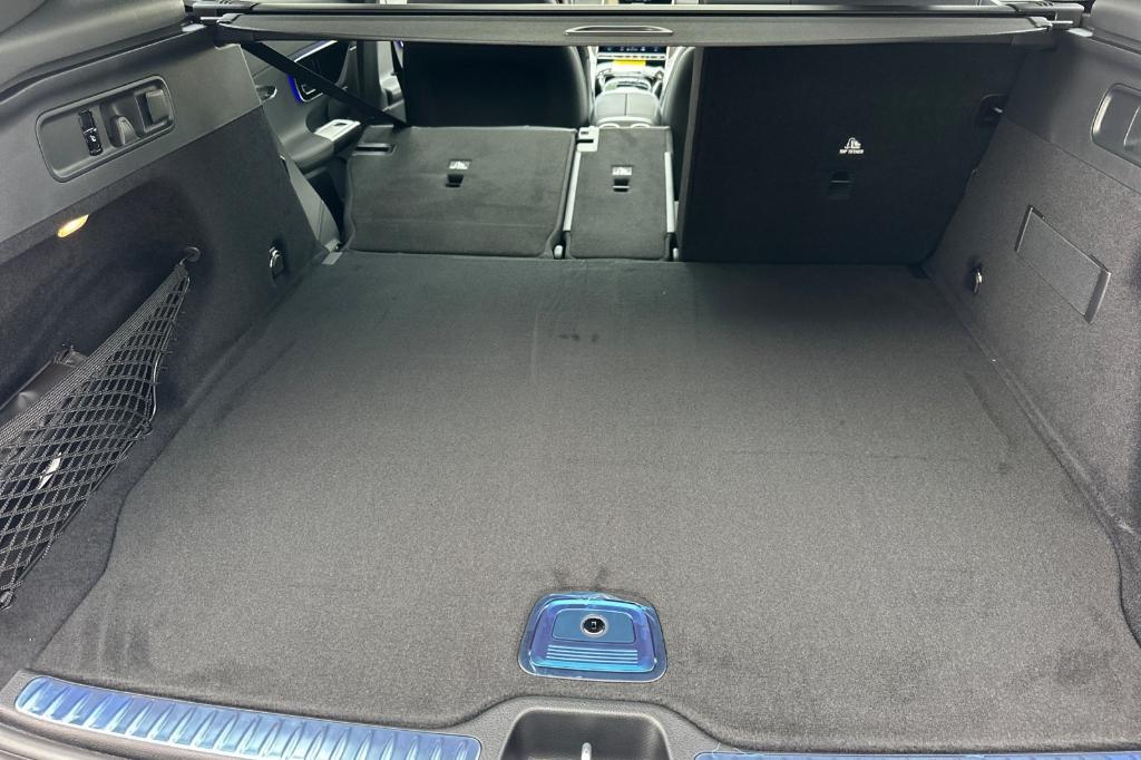 new 2026 Mercedes-Benz GLC 300 car, priced at $56,870