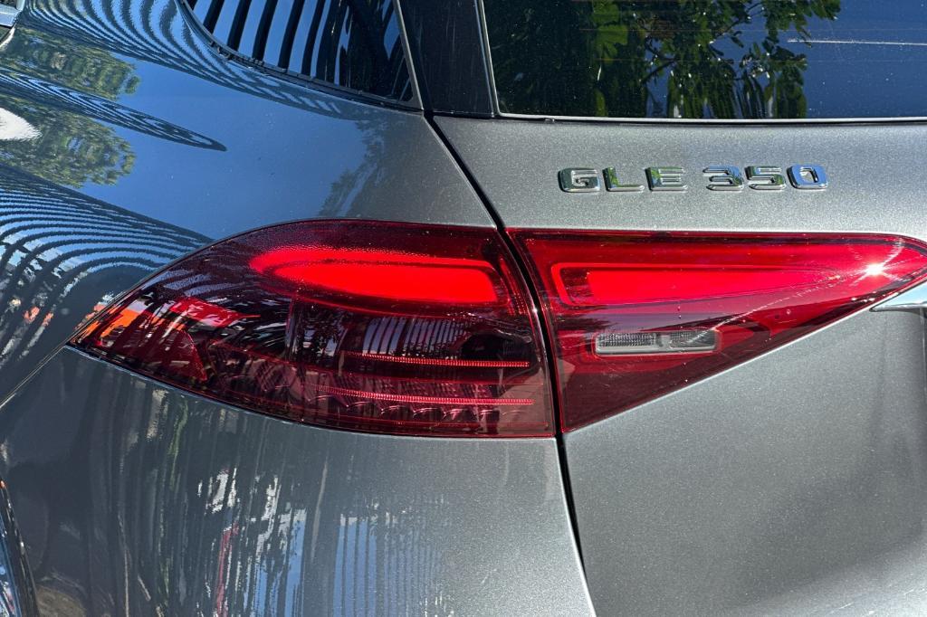 new 2026 Mercedes-Benz GLE 350 car, priced at $73,100