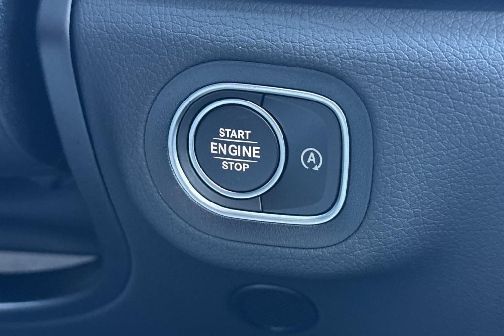 new 2026 Mercedes-Benz GLE 350 car, priced at $73,100