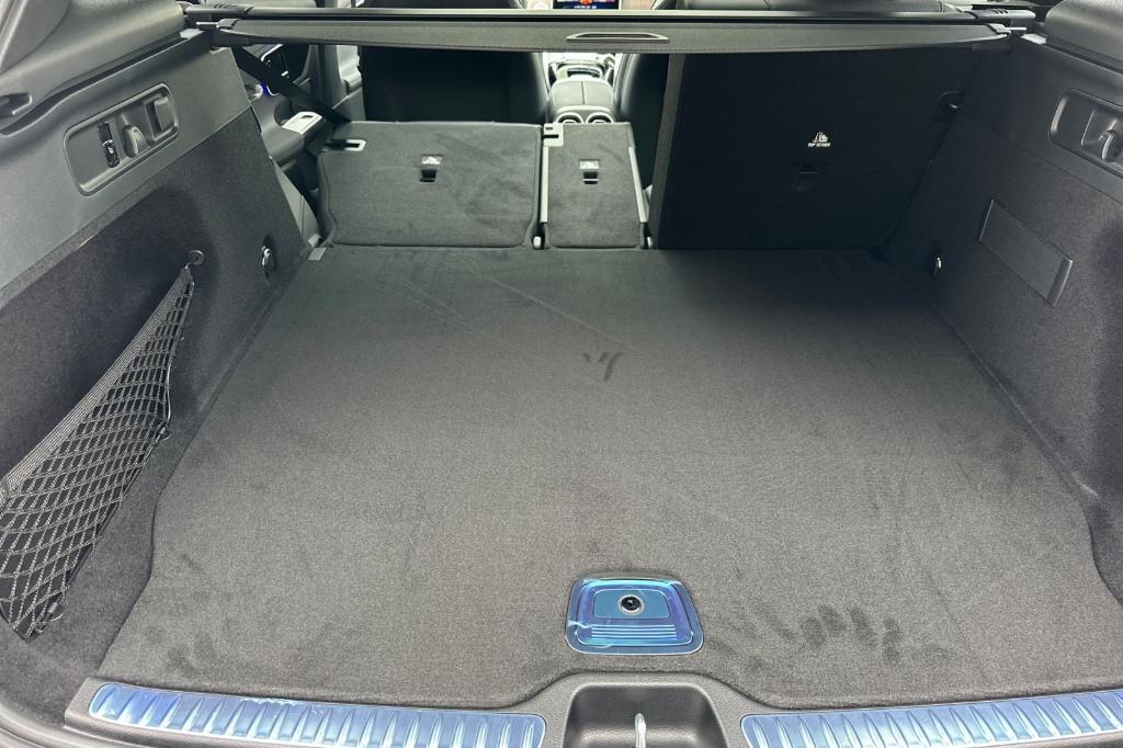 new 2026 Mercedes-Benz GLC 300 car, priced at $52,400