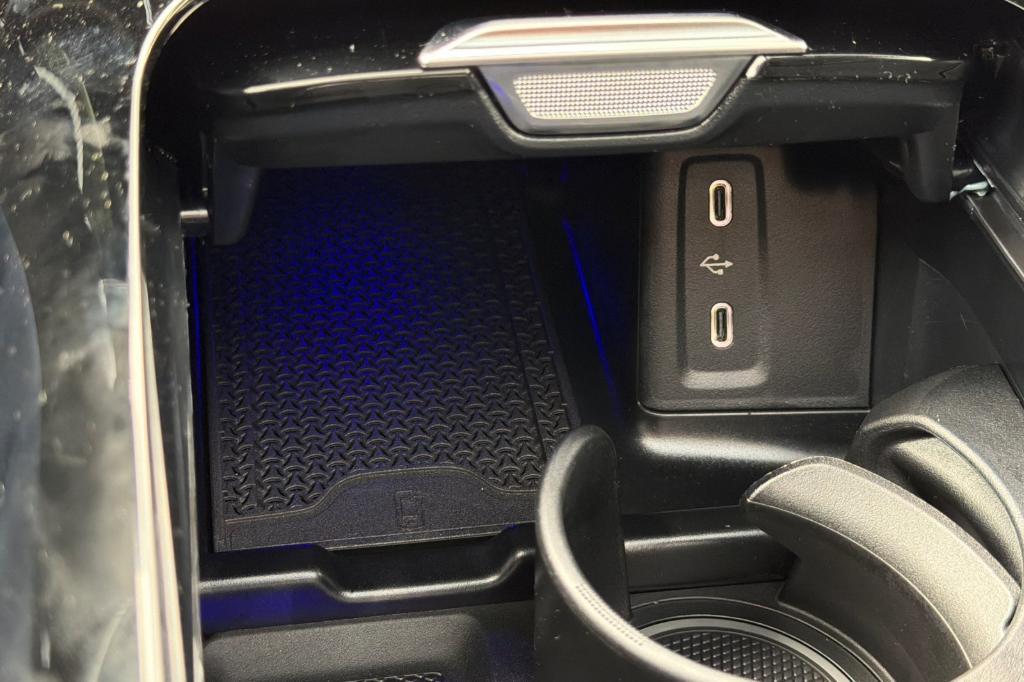 new 2026 Mercedes-Benz GLC 300 car, priced at $56,770