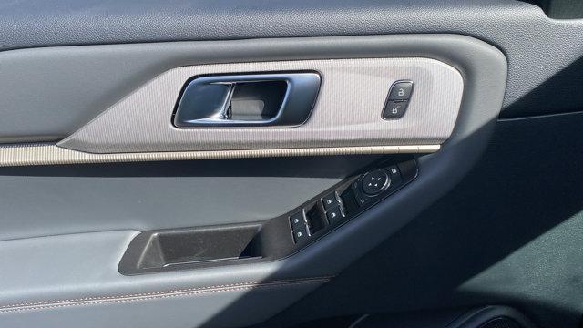 new 2025 Ford Explorer car, priced at $50,284