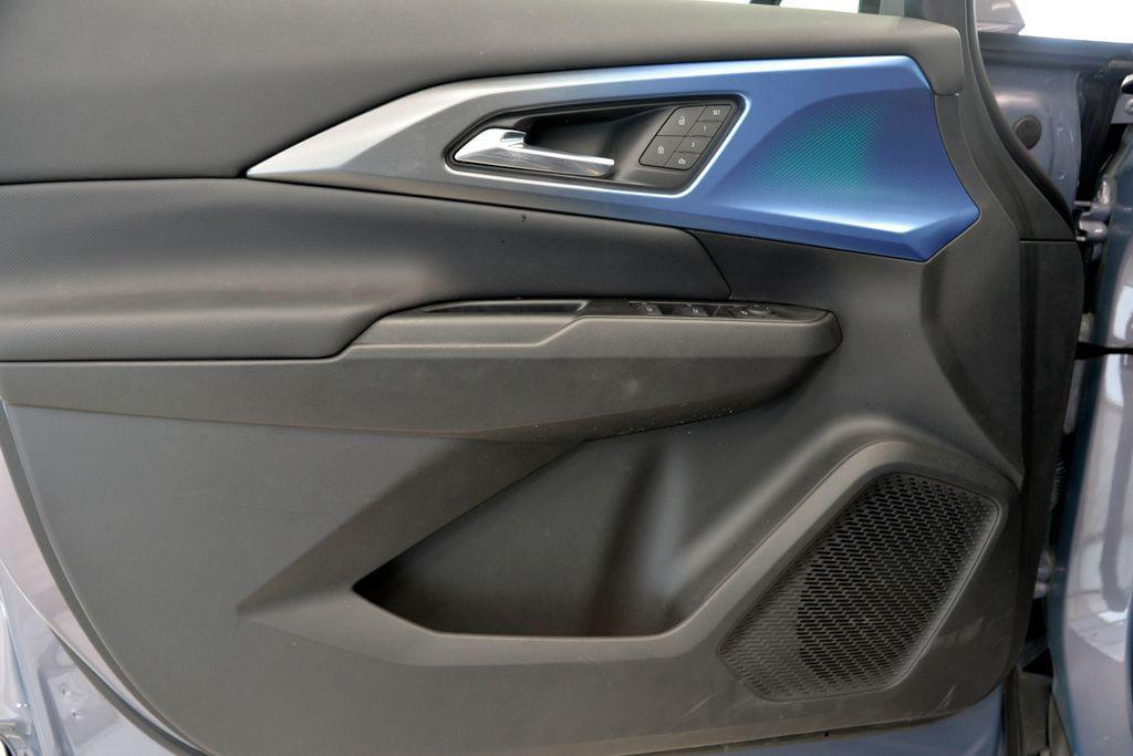 used 2024 Chevrolet Equinox EV car, priced at $25,550