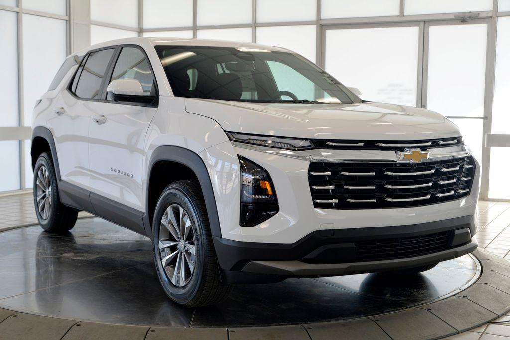 used 2026 Chevrolet Equinox car, priced at $28,990