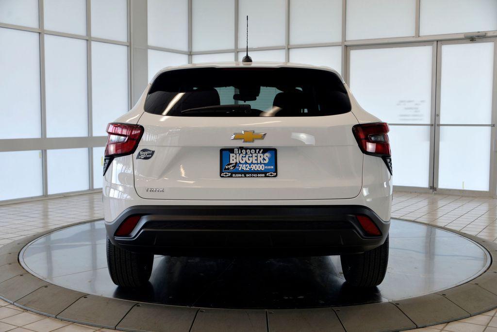 used 2024 Chevrolet Trax car, priced at $18,403