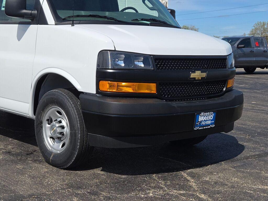 new 2026 Chevrolet Express 2500 car, priced at $51,077