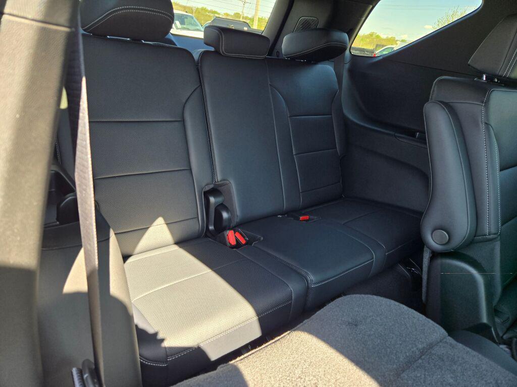new 2026 Chevrolet Traverse car, priced at $46,750