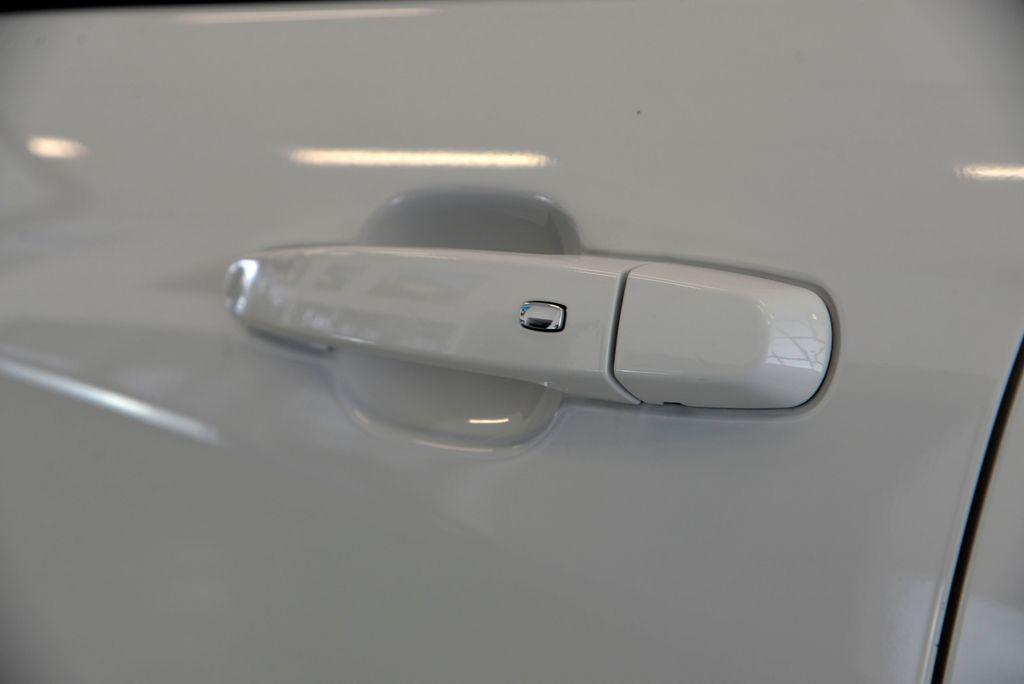 used 2024 Chevrolet Equinox car, priced at $18,550