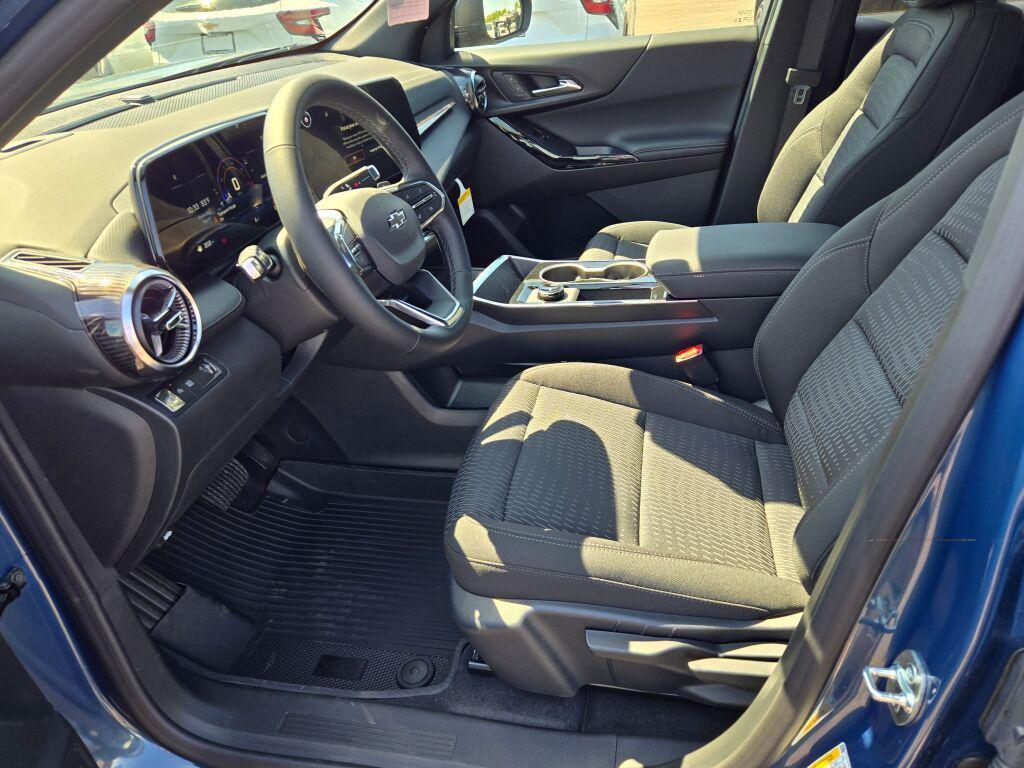 new 2026 Chevrolet Equinox car, priced at $32,632
