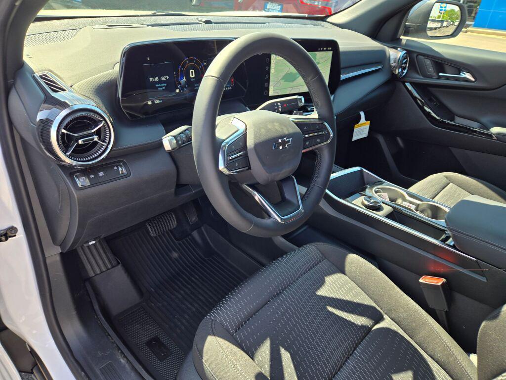 new 2026 Chevrolet Equinox car, priced at $32,612