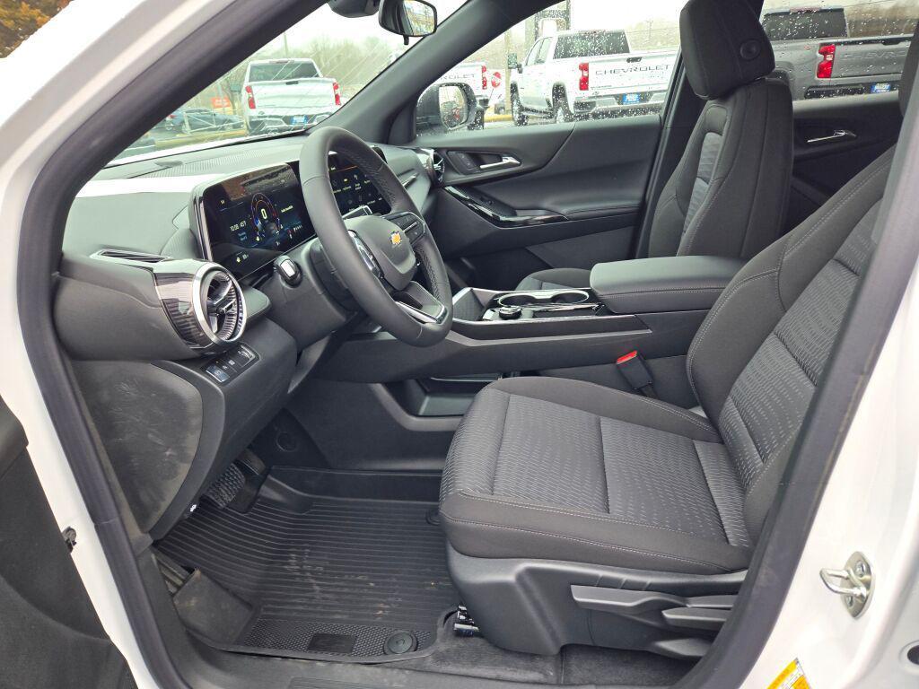 new 2026 Chevrolet Equinox car, priced at $30,671