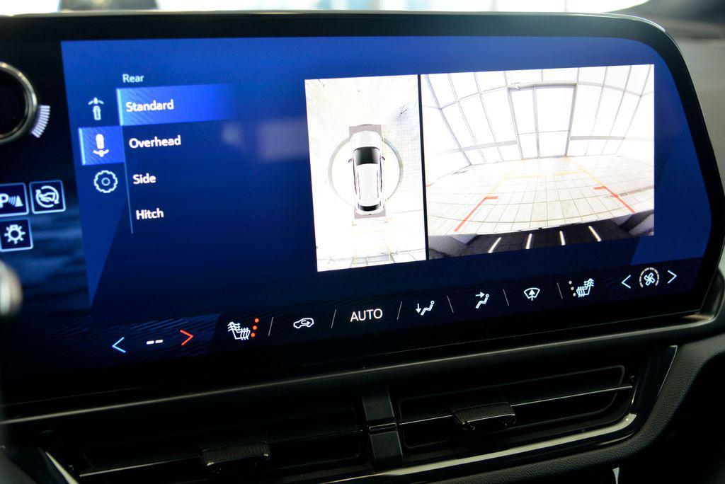 used 2024 Chevrolet Equinox EV car, priced at $27,990