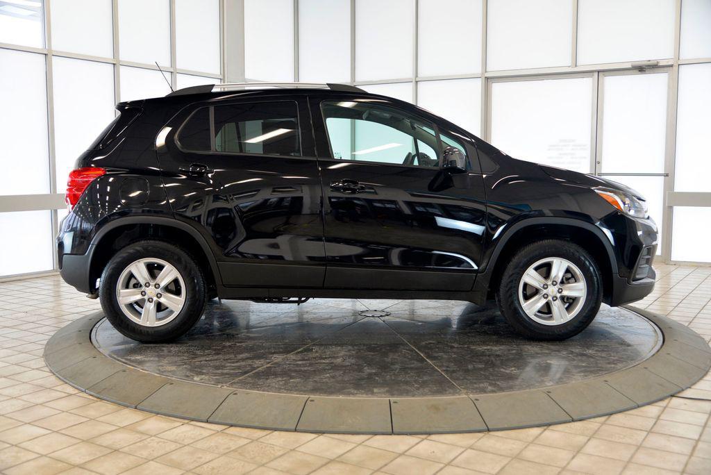 used 2022 Chevrolet Trax car, priced at $17,990