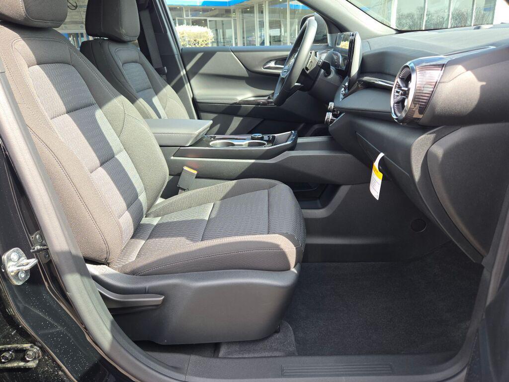 new 2026 Chevrolet Equinox car, priced at $32,552