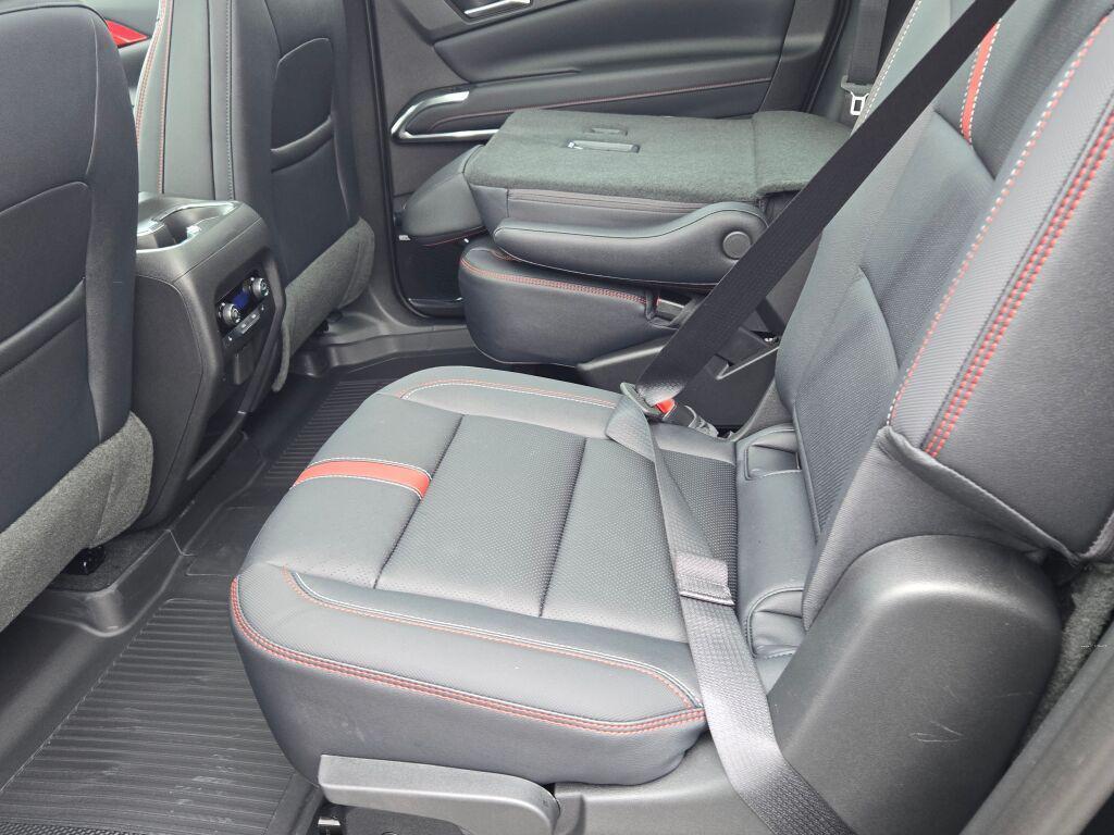 new 2026 Chevrolet Traverse car, priced at $59,693