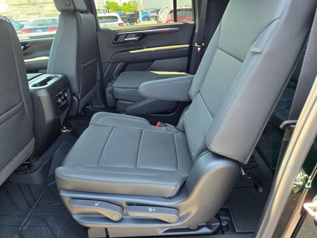 new 2026 Chevrolet Suburban car, priced at $77,570