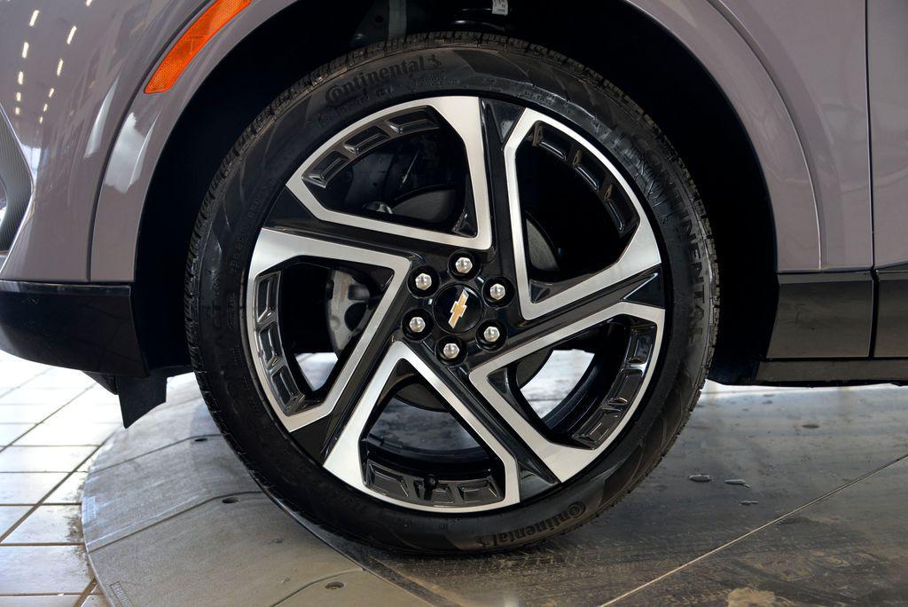 used 2025 Chevrolet Equinox EV car, priced at $26,990