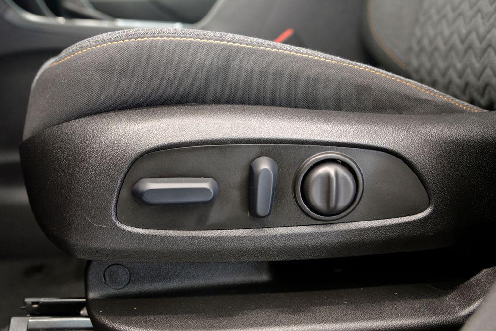 used 2023 Chevrolet Equinox car, priced at $22,550