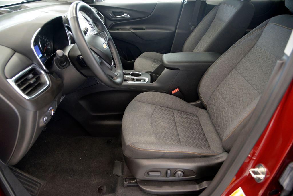 used 2023 Chevrolet Equinox car, priced at $22,550