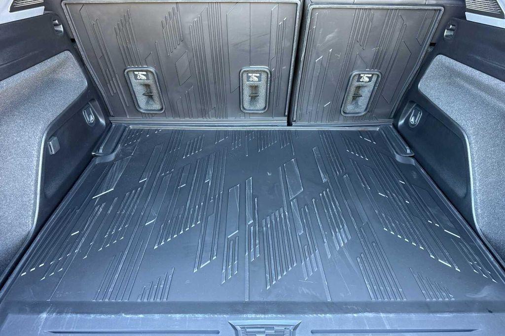 new 2025 Cadillac OPTIQ car, priced at $56,610