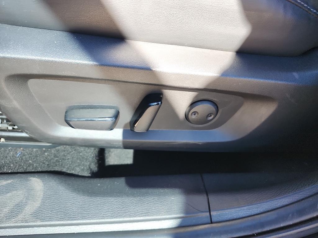 used 2022 Mitsubishi Outlander car, priced at $22,997