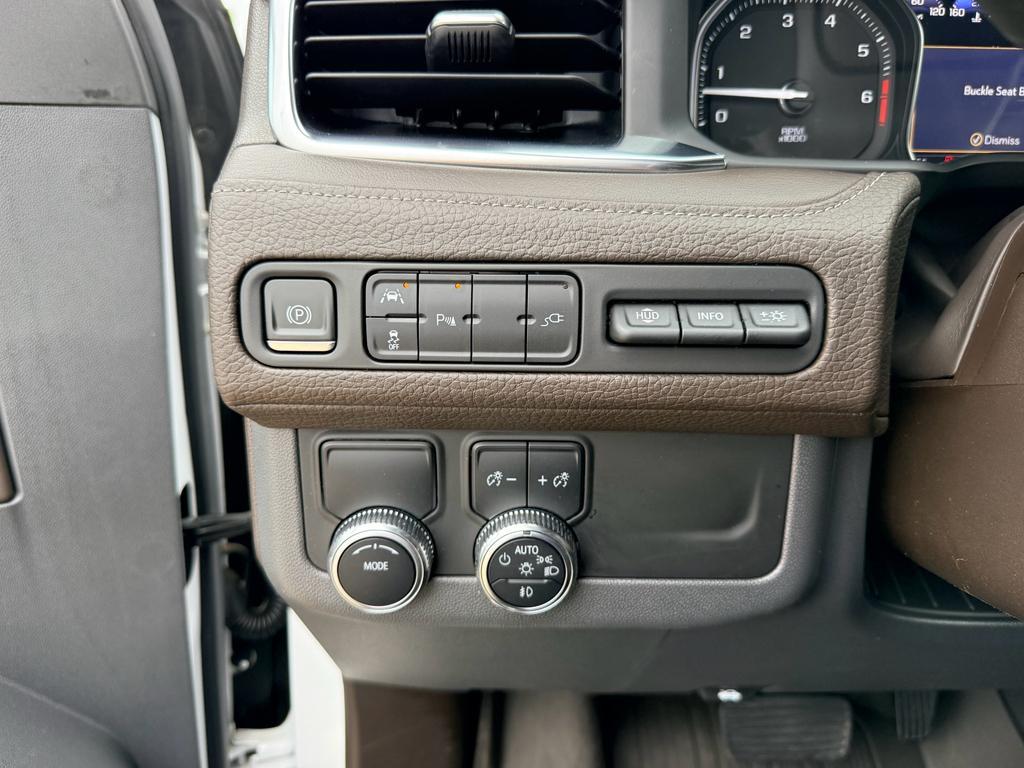 used 2021 GMC Yukon XL car, priced at $45,221