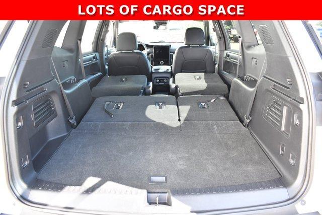 used 2025 GMC Acadia car, priced at $39,900