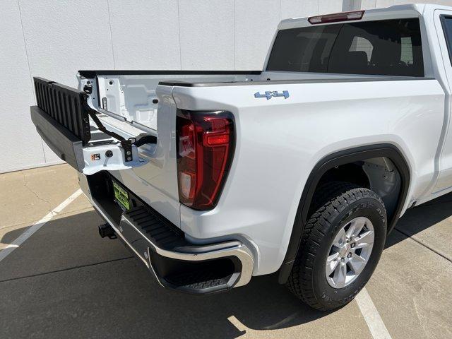 new 2026 GMC Sierra 1500 car, priced at $43,595