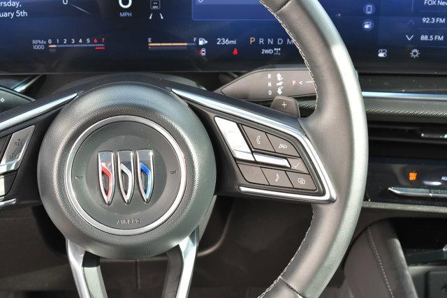 used 2025 Buick Envision car, priced at $27,900